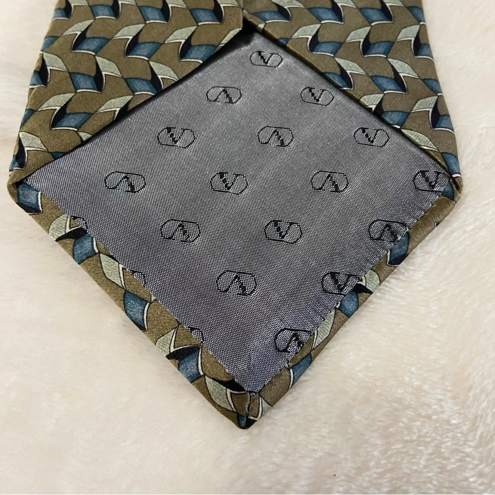 VALENTINO / 100% Silk Made in Italy Tie